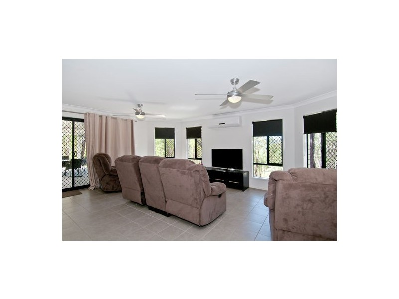 165 Walker Drive, Kooralbyn QLD 4285