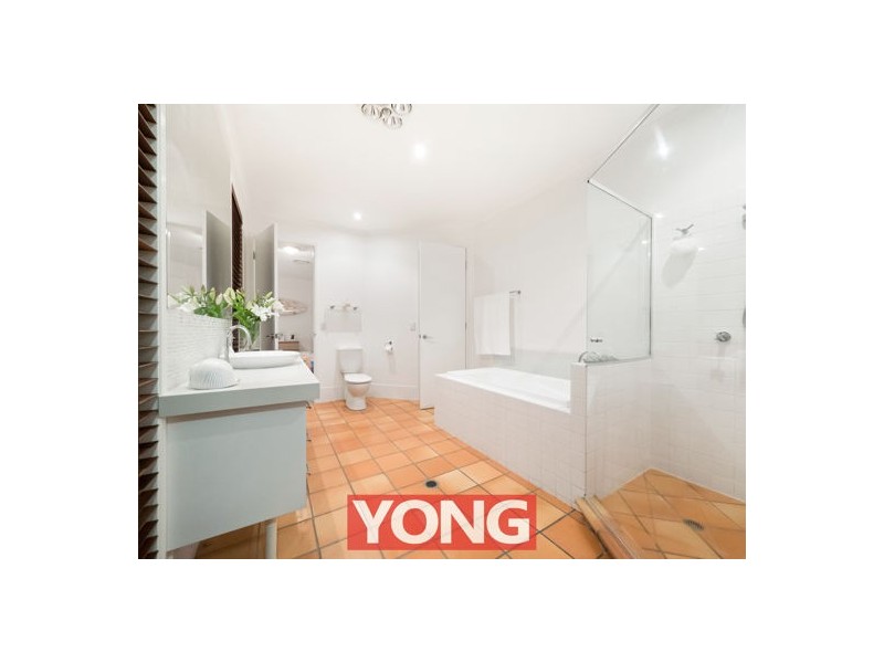 16 Ngairi Close, Eight Mile Plains QLD 4113