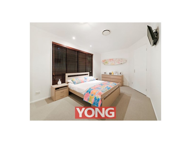 16 Ngairi Close, Eight Mile Plains QLD 4113