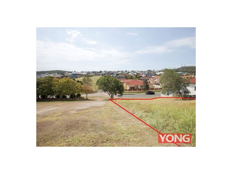 33 Kenilworth Place, Carindale QLD 4152