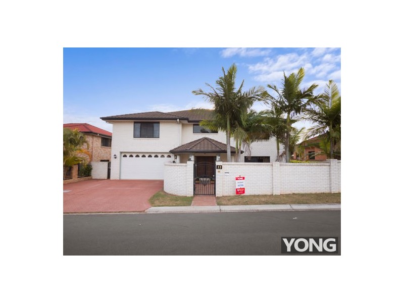 15 Parnassus Street (11 Magnolia Grove), Robertson QLD 4109