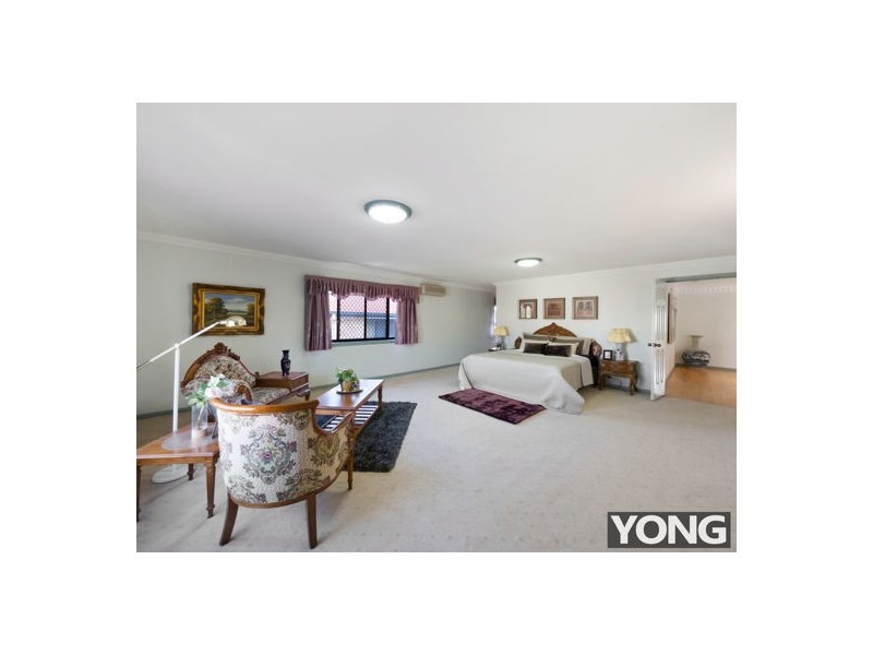 15 Parnassus Street (11 Magnolia Grove), Robertson QLD 4109