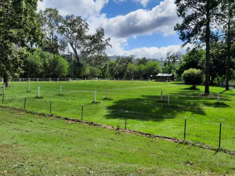 55 Walker Drive, Kooralbyn QLD 4285