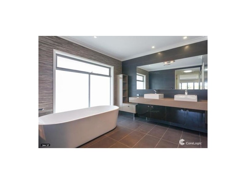 11 Southwalk Esp, Underwood QLD 4119