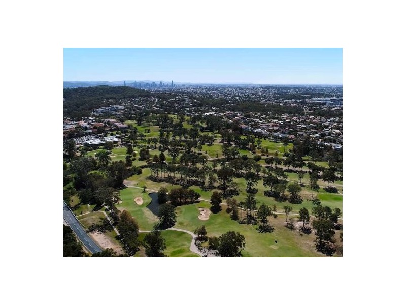 116 Woodland Street, Carindale QLD 4152