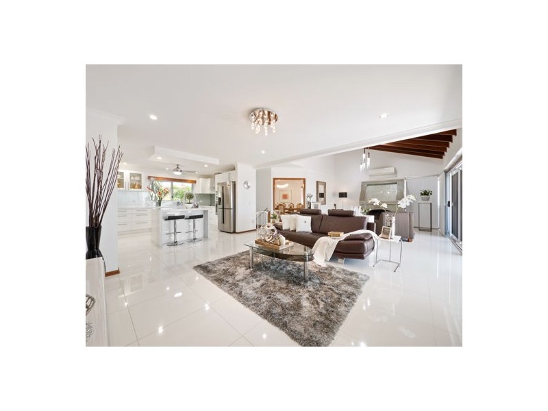 3 Talwood Court, Carindale QLD 4152