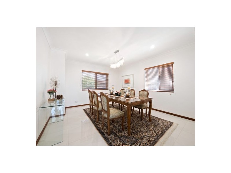 3 Talwood Court, Carindale QLD 4152