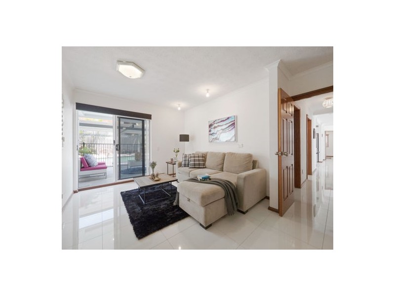 3 Talwood Court, Carindale QLD 4152