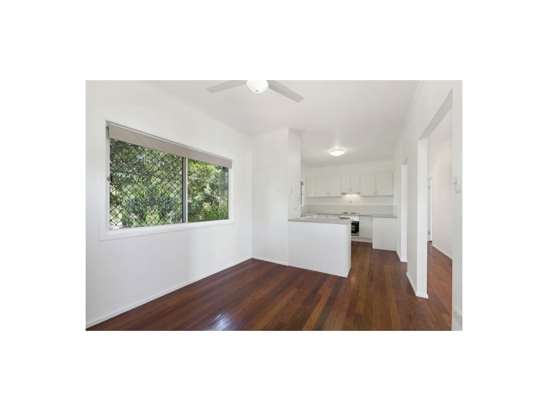 5 Reeman Court, Eagleby QLD 4207