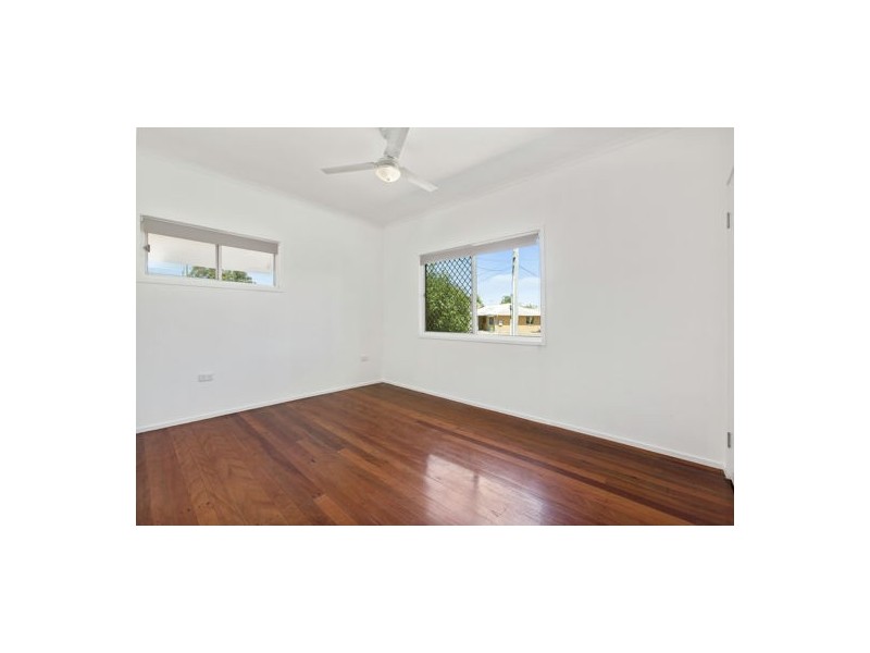 5 Reeman Court, Eagleby QLD 4207