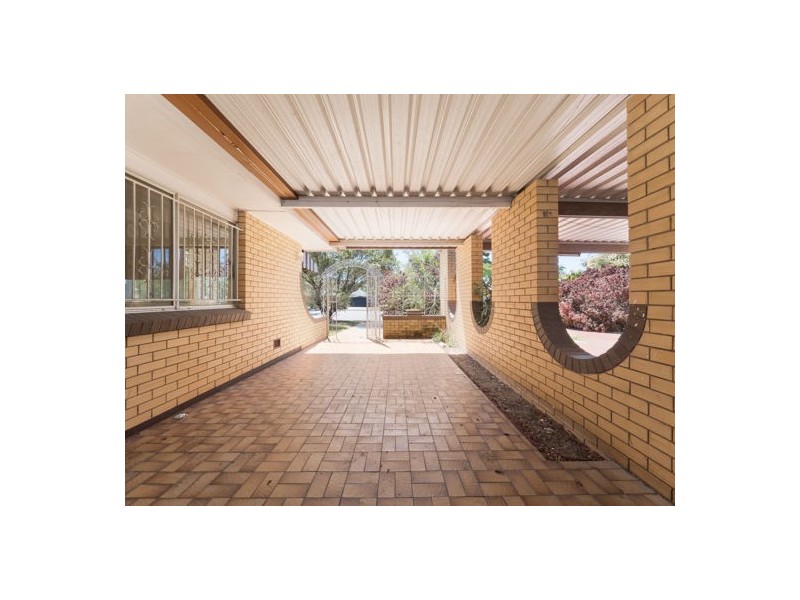 418 Mains Road, Macgregor QLD 4109