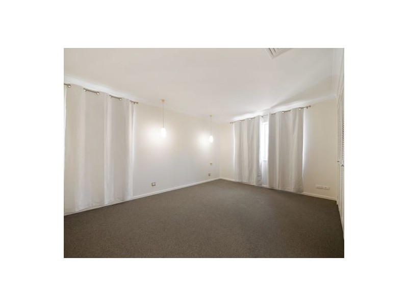 418 Mains Road, Macgregor QLD 4109