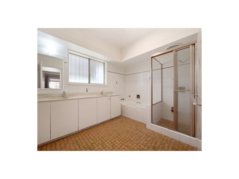 418 Mains Road, Macgregor QLD 4109