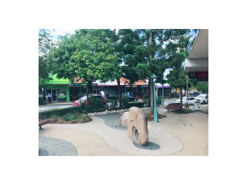 86 Cook St, Oxley QLD 4075