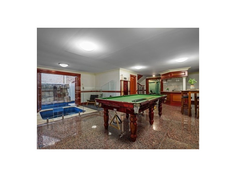 1 Wills Place (78 Delfin Drive), Macgregor QLD 4109