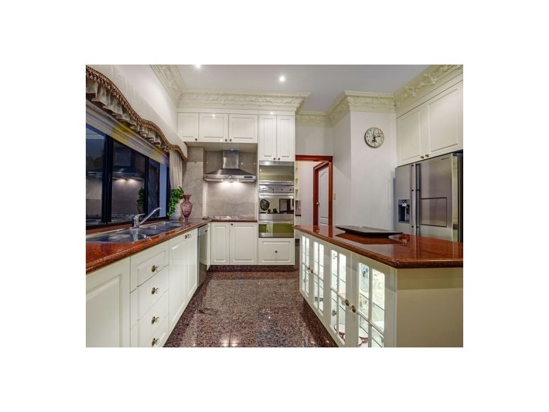 1 Wills Place (78 Delfin Drive), Macgregor QLD 4109