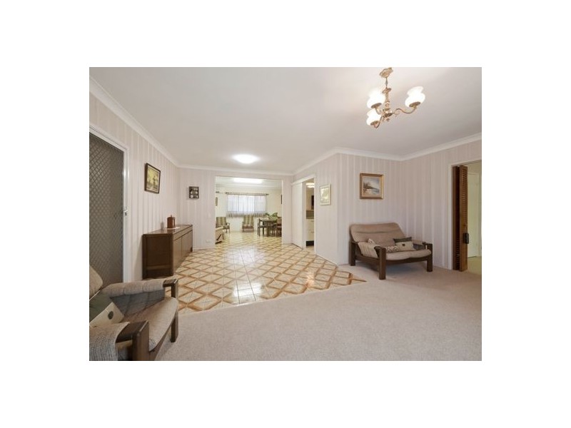 20 Epsom Street (19 Chadford Street), Macgregor QLD 4109