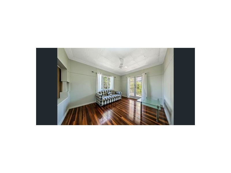 19 Gordon Parade, Mount Gravatt East QLD 4122