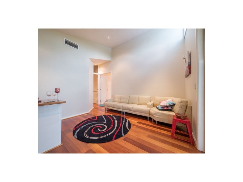 6 Riverpoint Boulevard, Riverhills QLD 4074