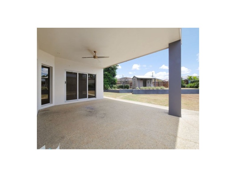 92 Dunedin Street, Sunnybank QLD 4109