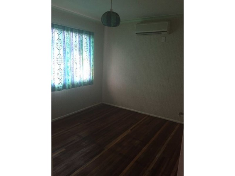37 Adelaide Street, Kingston QLD 4114