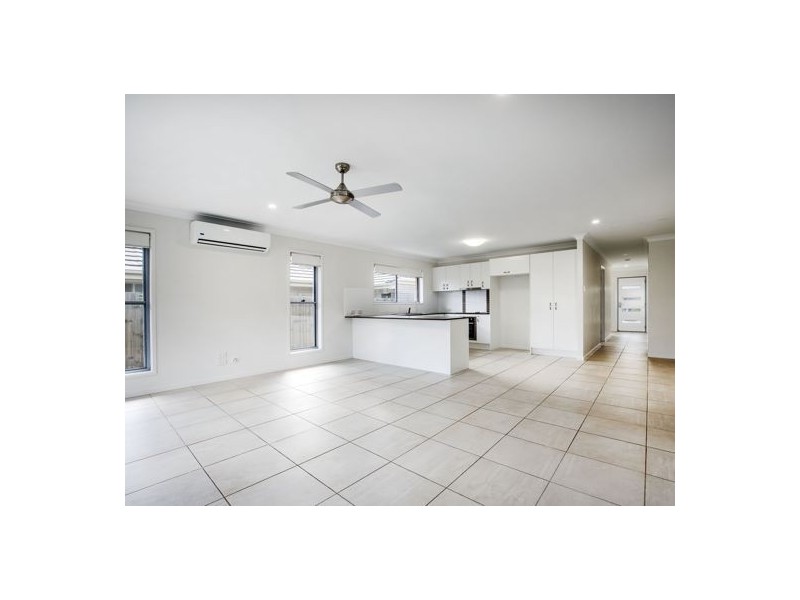 65 Milbrook Crescent, Pimpama QLD 4209