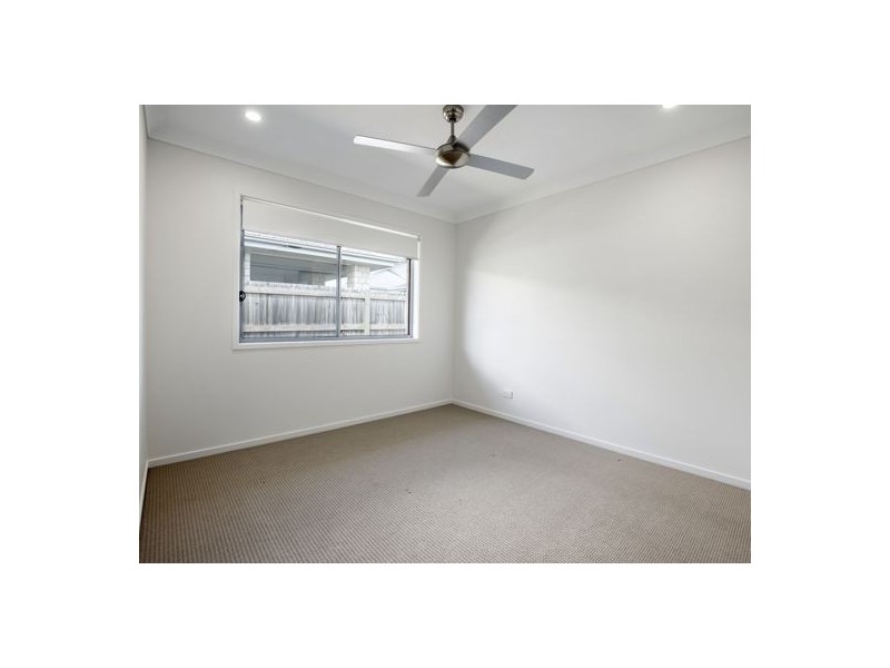 65 Milbrook Crescent, Pimpama QLD 4209