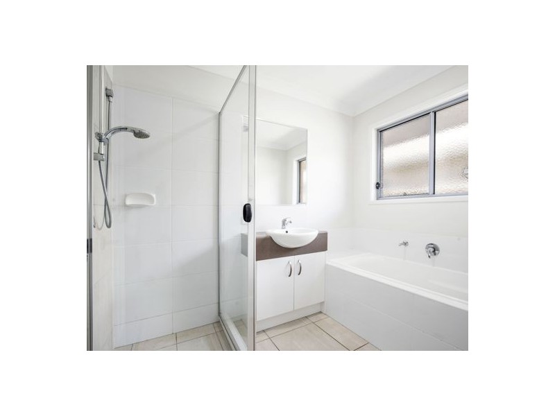 65 Milbrook Crescent, Pimpama QLD 4209