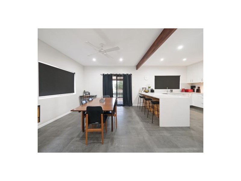 11 Garrawilla Street, Robertson QLD 4109