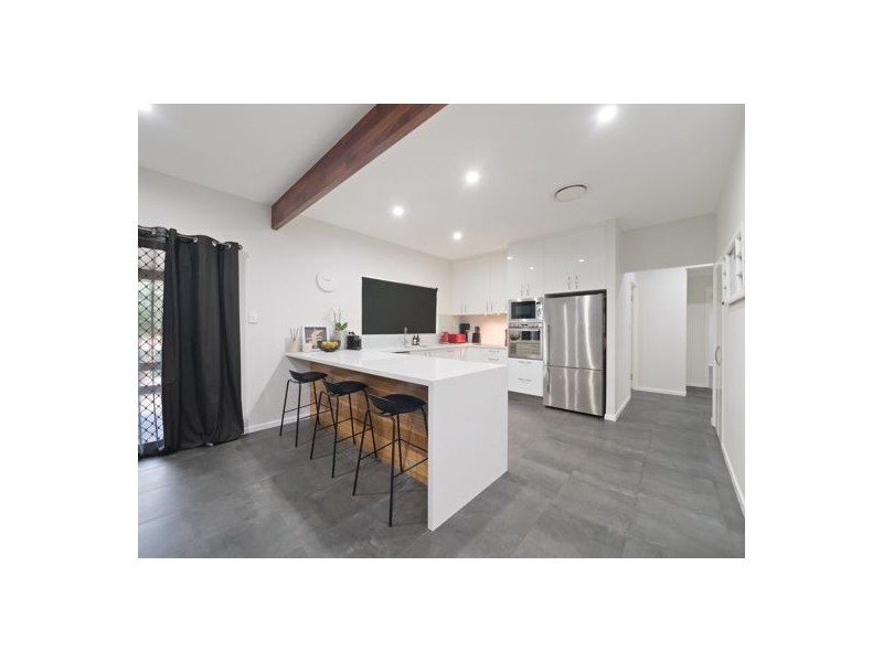 11 Garrawilla Street, Robertson QLD 4109