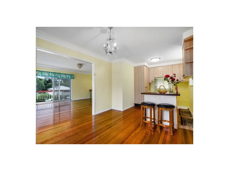 65 Granadilla Street, Macgregor QLD 4109