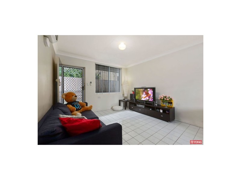2/14 Grove Street, Toowong QLD 4066