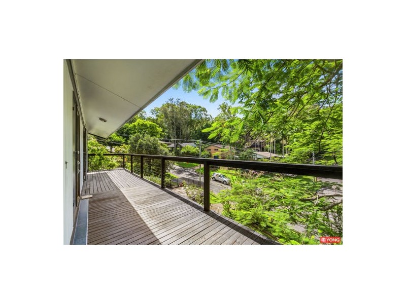 16 Struan Street, Chapel Hill QLD 4069