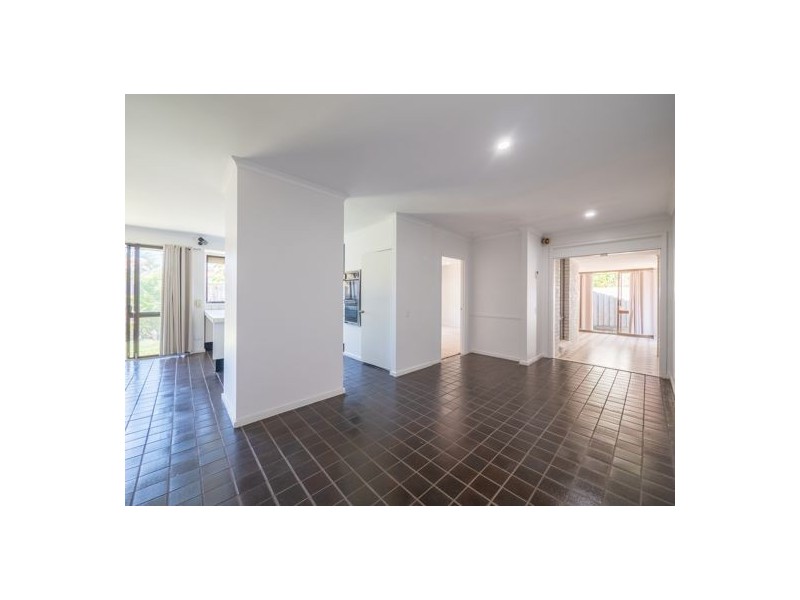 433 Mains Road, Macgregor QLD 4109