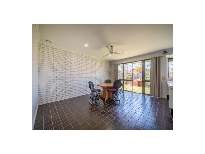 433 Mains Road, Macgregor QLD 4109