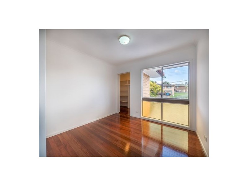 304 Broadwater Road, Mansfield QLD 4122