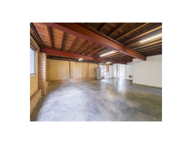 304 Broadwater Road, Mansfield QLD 4122