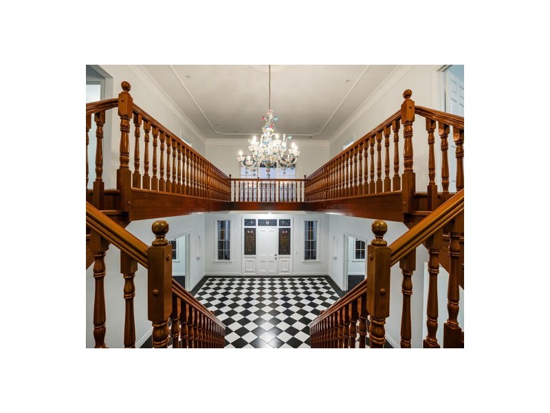 6 Idris Court, Calamvale QLD 4116