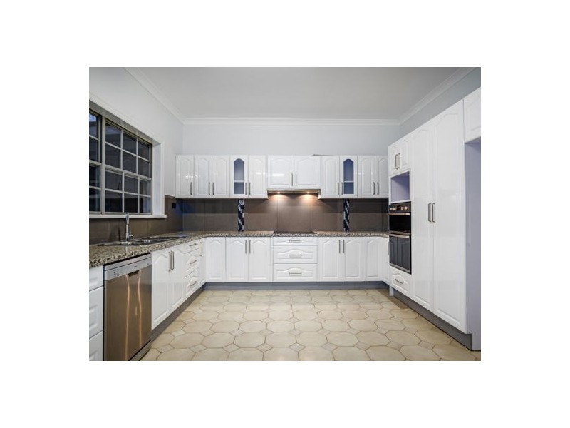 6 Idris Court, Calamvale QLD 4116