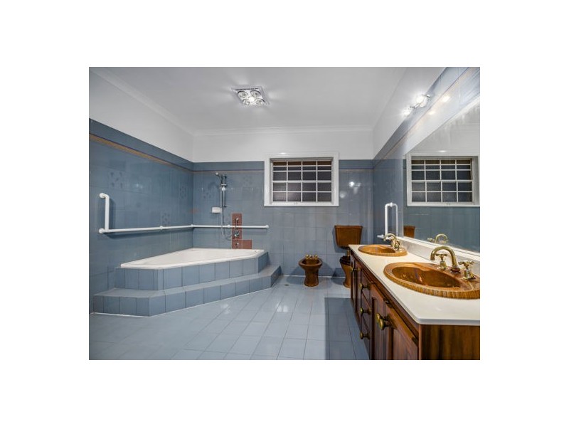 6 Idris Court, Calamvale QLD 4116