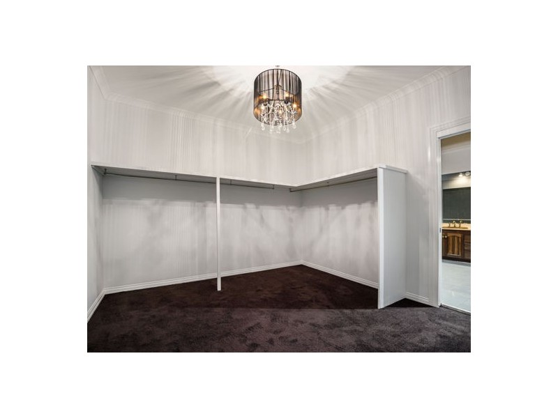 6 Idris Court, Calamvale QLD 4116