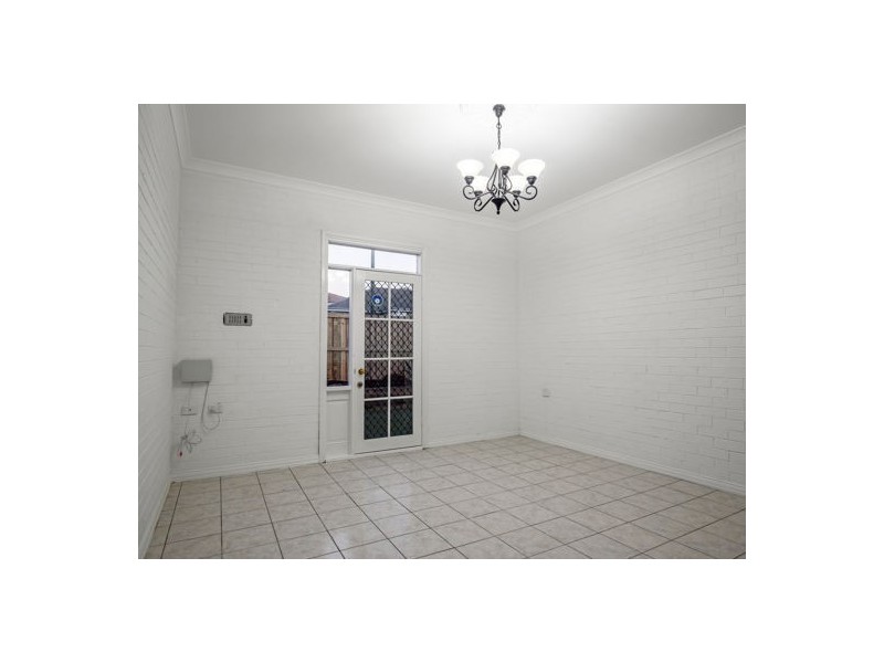 6 Idris Court, Calamvale QLD 4116