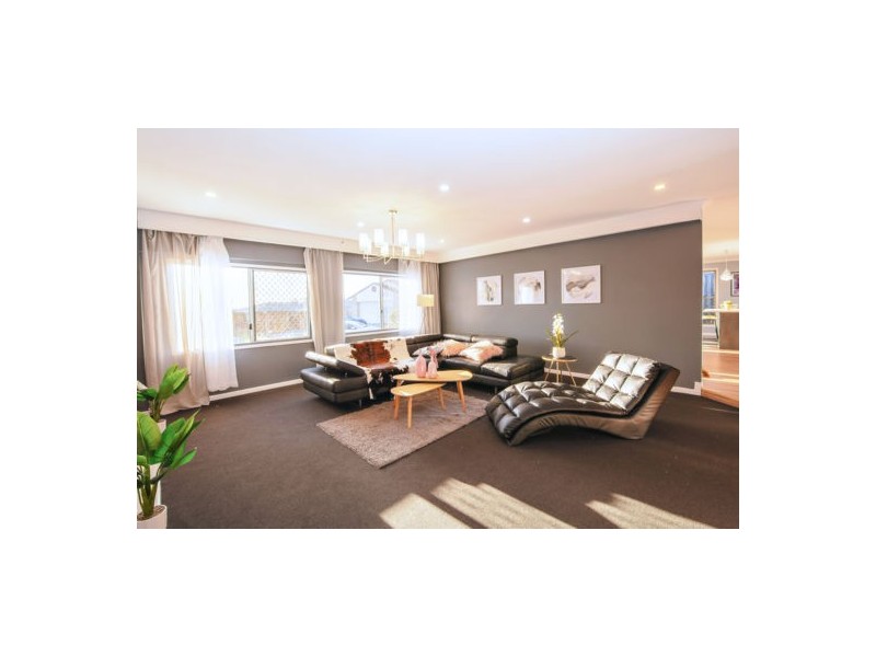 33 Lewis Place, Calamvale QLD 4116