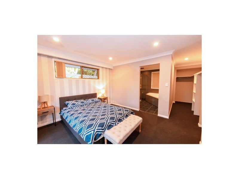 33 Lewis Place, Calamvale QLD 4116