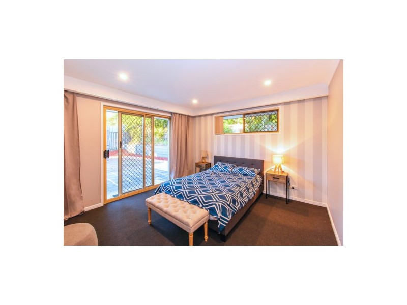 33 Lewis Place, Calamvale QLD 4116