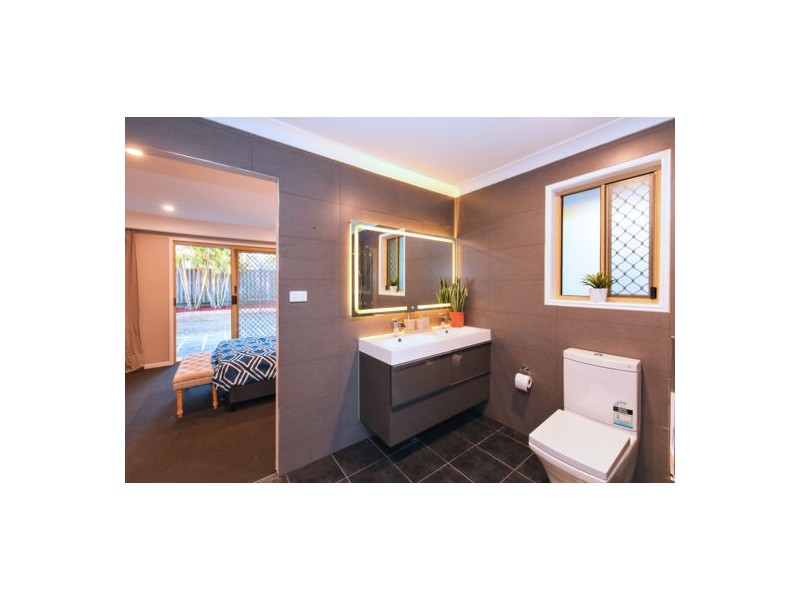 33 Lewis Place, Calamvale QLD 4116