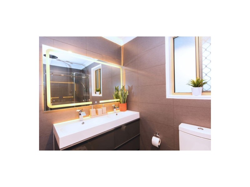 33 Lewis Place, Calamvale QLD 4116