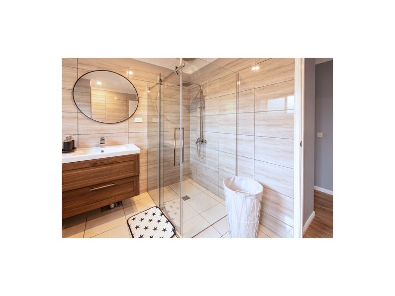 33 Lewis Place, Calamvale QLD 4116