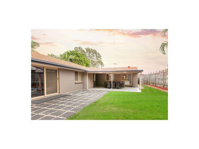 33 Lewis Place, Calamvale QLD 4116