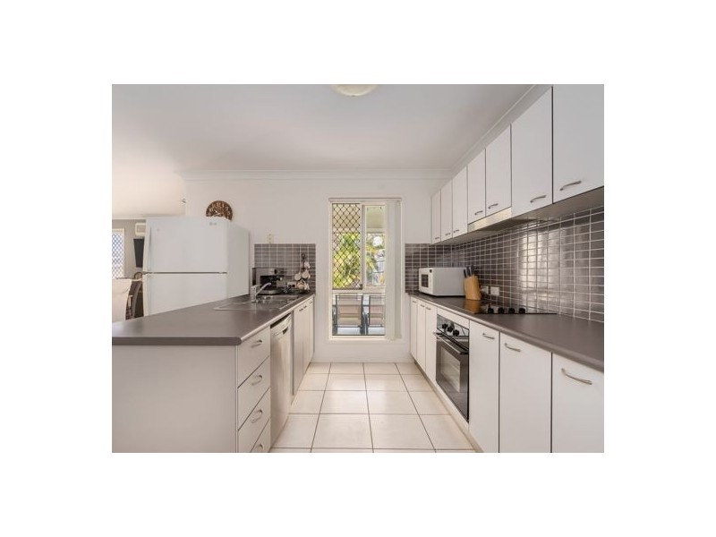 11 Delaforce Street, Regents Park QLD 4118